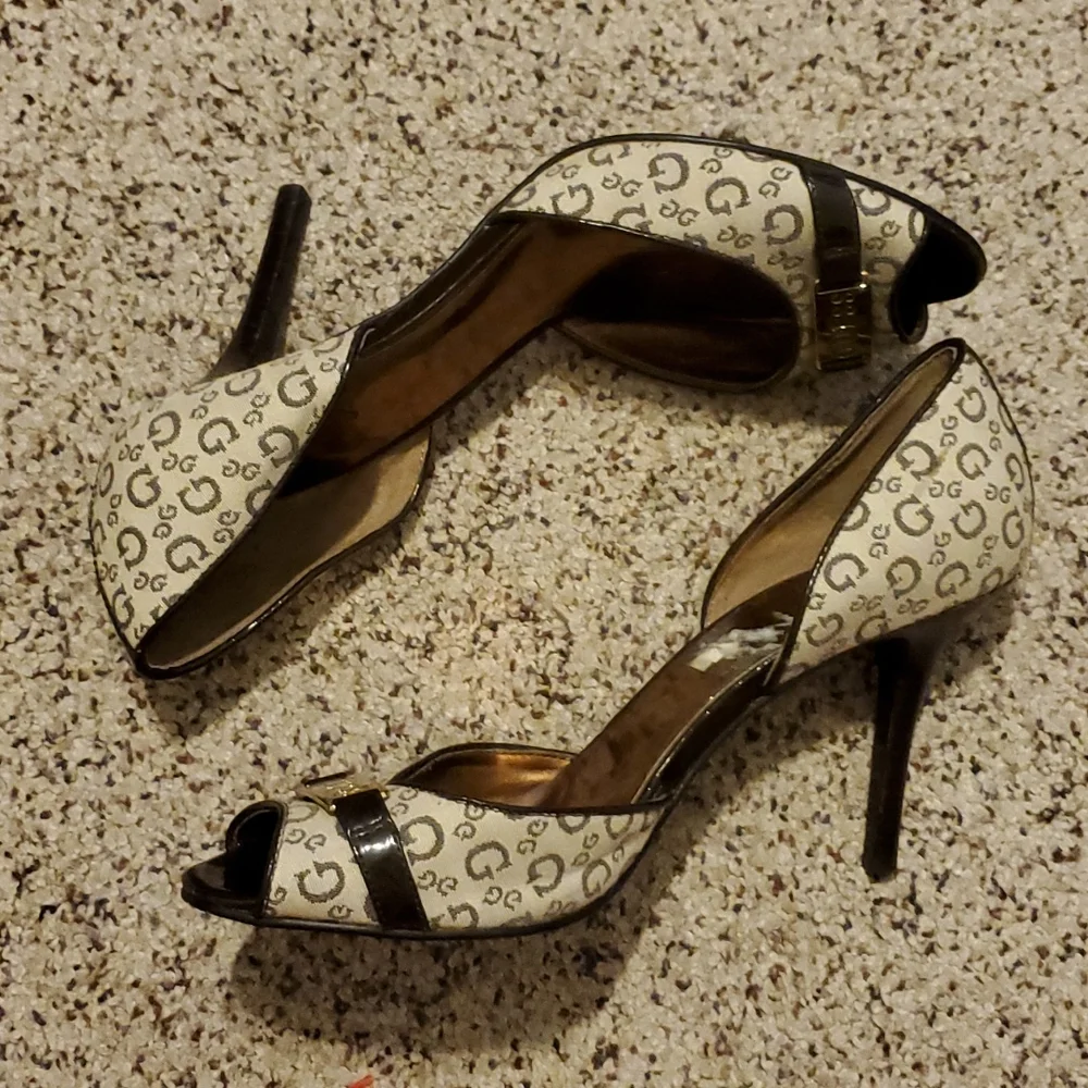 GUESS Signature Open Toe High Heel Shoes
